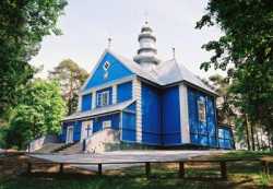Преображенский соборный храм Хмелевского монастыря.  Фото В. Богданова, май 2003 г.