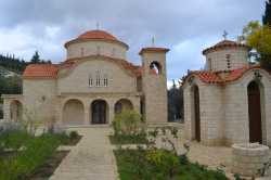Кипрский монастырь св. Георгия Аламана. Фото с сайта alisaphotos.ru
