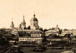 Панорама Крестовоздвиженского монастыря города Саратова.
