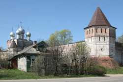 Ростовский Борисоглебский монастырь, 2 мая 2008. Фото Михаила Чупринина