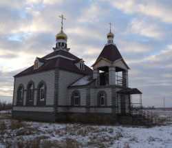 Никольский храм в селе Орлеан Алтайского края, ок. 2014 г.