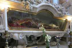 Рака с мощами свт. Иоанна Милостивого, патр. Александрийского, в католическом храме San Giovanni in Bragora (Венеция)