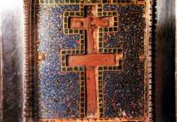Крест святой Радегонды