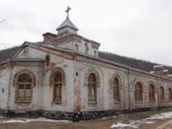 Владивостокский Серафимовский монастырь.  Серафимовский храм, фото начала 2000-х