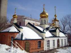 Владивостокский Успенский храм.  Фото сер. 2000-х.