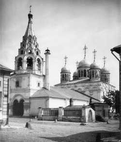 Москва. Церковь Спаса Преображения на Песках, в Каретном ряду, 1881 год. Фото Найденова Н. А.