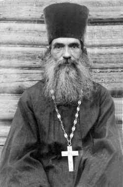 Священник Василий Покровский