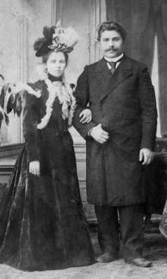 Владимир Андреевич Нечаев с супругой