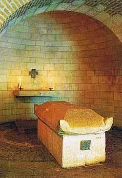 Гробница святой Афры, фотография с сайта pravoslavie.ru
