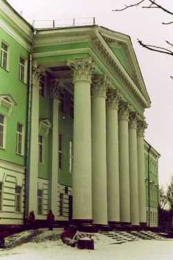 Здание Орловской духовной семинарии, фотография с сайта orelvkartinkax.ru