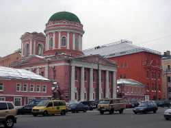 Московский Иоанно-Богословский храм, что под вязом, 2005 г. Фотография И. Демина с сайта sobory.ru