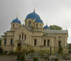 Успенский храм Ново-Нямецкого монастыря.  Фото, весна 2008 г., с сайта обители noul-neamt.ru