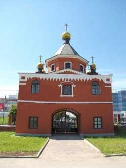 Надвратный храм Рязанского Свято-Троицкого монастыря, нач. XXI века