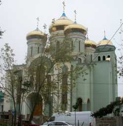 Хустский Кирилло-Мефодиевский собор.  Фото 15 октября 2011 г.