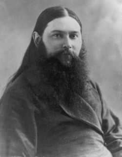 Священник Владимир Медведюк. Фотография с сайта fond.ru