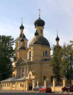 Московский Троицкий храм у Салтыкова моста