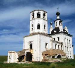 Селенгинский Спасский собор.  Фото Марка Г. от 10 августа 2008  г. с сайта sobory.ru