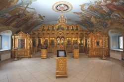 Интерьер нижнего храма  в честь Успения Пресвятой Богородицы, 2009 г.