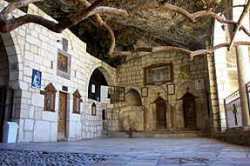 Пещера святой Феклы.  Маалюлинский монастырь.
