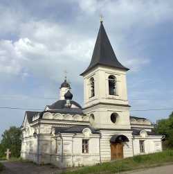 Тарусский Воскресенский храм, 29 мая 2007. Фото Ильи Смирнова с сайта sobory.ru