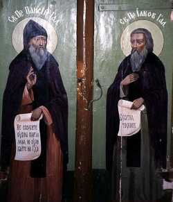 Преподобные Паисий и Иаков Галичские, XVII век, северные врата Успенского собора Паисиево-Галичского монастыря