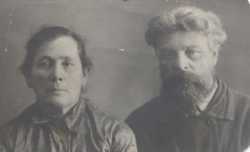 Супруги Флоринские - Мария Петровна и Сергей Семенович, г. Курган, 1931 г.  Фотография с сайта kurgangen.org