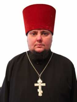 Священник Андрей Машериченко