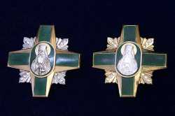 Орден св. Паисия Величковского 2-х степеней (слева - 2я степень, справа - 1я)