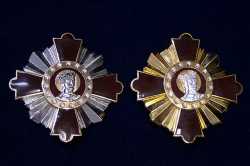 Орден св. благоверного воеводы Стефана (слева - 2я, справа - 1я степень)