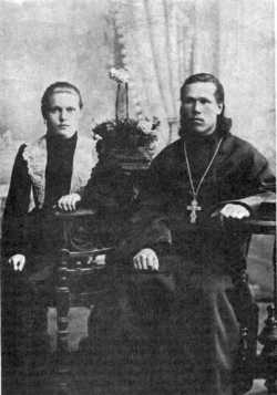 Священник Александр Тетюев с женой, 1903 год