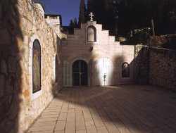 Иоанно-Предтеченский пещерный храм Горненского монастыря. Фото с официального сайта Русской духовной миссии в Иерусалиме (МП).