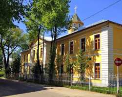 Брянское духовное училище на ул. Покровская Гора, д. 5. Фото с сайта Клинцовской епархии