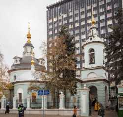 Московский храм Космы и Дамиана на Маросейке