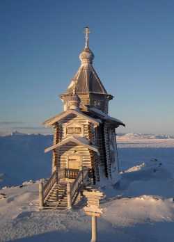 Троицкий храм на антарктической станции "Беллинсгаузен"