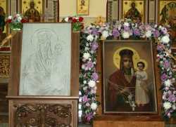 Икона Божией Матери "Призри на смирение" Киевская-Введенская и её нерукотворное отображение.