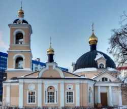 Храм в честь Гребневской иконы Божией Матери в г. Одинцове, вид с южной части. Фото со страницы храма на сайте "Приход.ру"