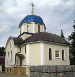 Церковь Матроны Московской в Сочи, 22 октября 2013 года. Фото А.В. Соломина с сайта temples.ru