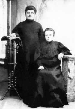 Диакон Михаил Вотяков с супругой