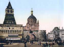 Московские Владимирские ворота и Пантелеимоновская часовня