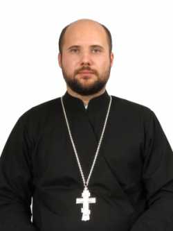 Священник Александр Черёмухин