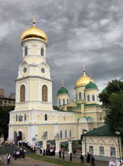 Днепропетровский Троицкий собор. Фото 24 июля 2010 г.