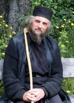 Архимандрит Лазарь (Абашидзе). Фото из грузинского православного интернет-журнала "Карибче"