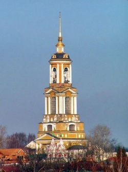 Преподобенская колокольня Суздальского Ризоположенского монастыря. Фото нач. XXI в.