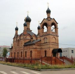 Храм в честь священномученика Вениамина, епископа Романовского в городе Тутаеве