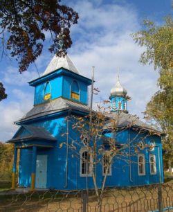 Храм во имя святого великомученика Георгия Победоносца в деревне Лядец, 2011 год. Фото  с сайта Соборы.Ru