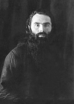 Иерей Пётр Крестов в ссылке. Фото 4 марта 1931 г.
