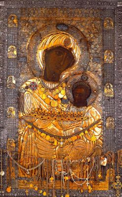 Иверская икона Божией Матери. Афон, монастырь Иверон (оклад нач. XVI в.)