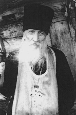 Священник Иоанн Оленевский. Фото 1946-1951 гг.