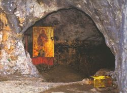 Пещера прп. Иоанна Отшельника Критского