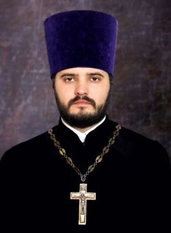 Священник Евгений Савин